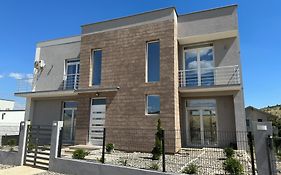 Vesna Lake Apartments